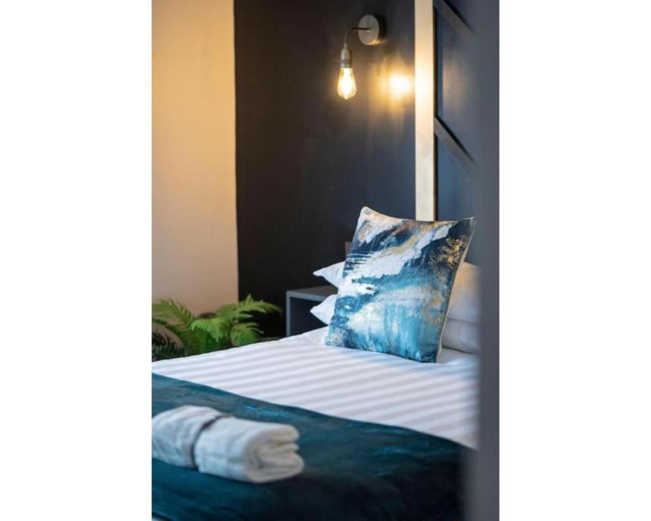 Central Belfast Apartments Queen'S Hideaway エクステリア 写真